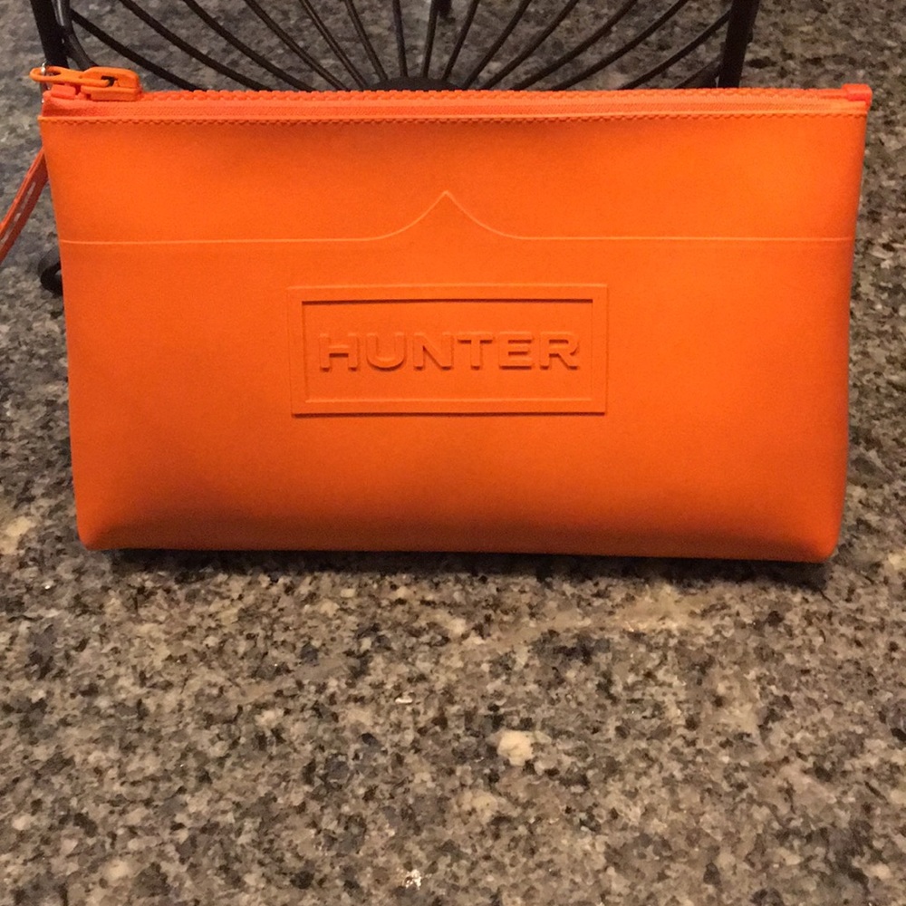 Hunter for target wristlet